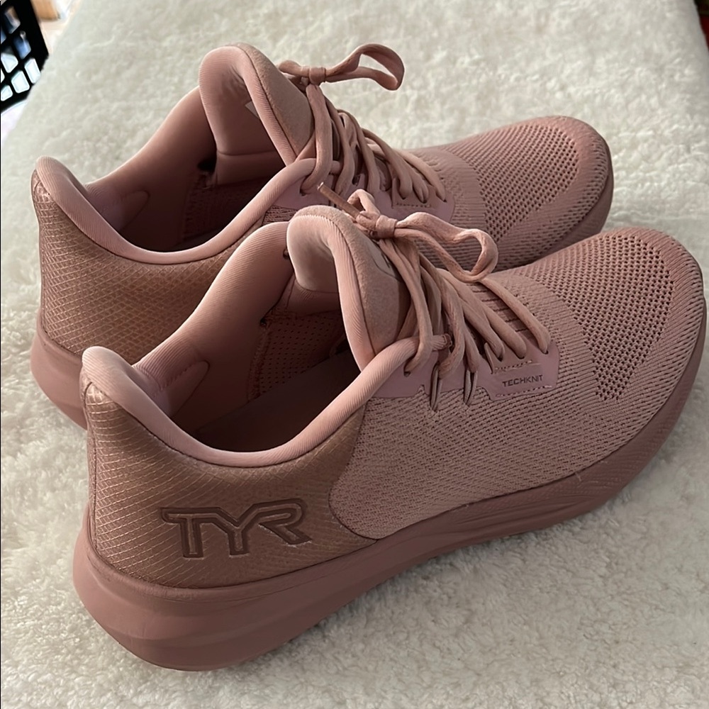 TYR Pink Athletic Shoes Sleek Design Knit Upper NWOT